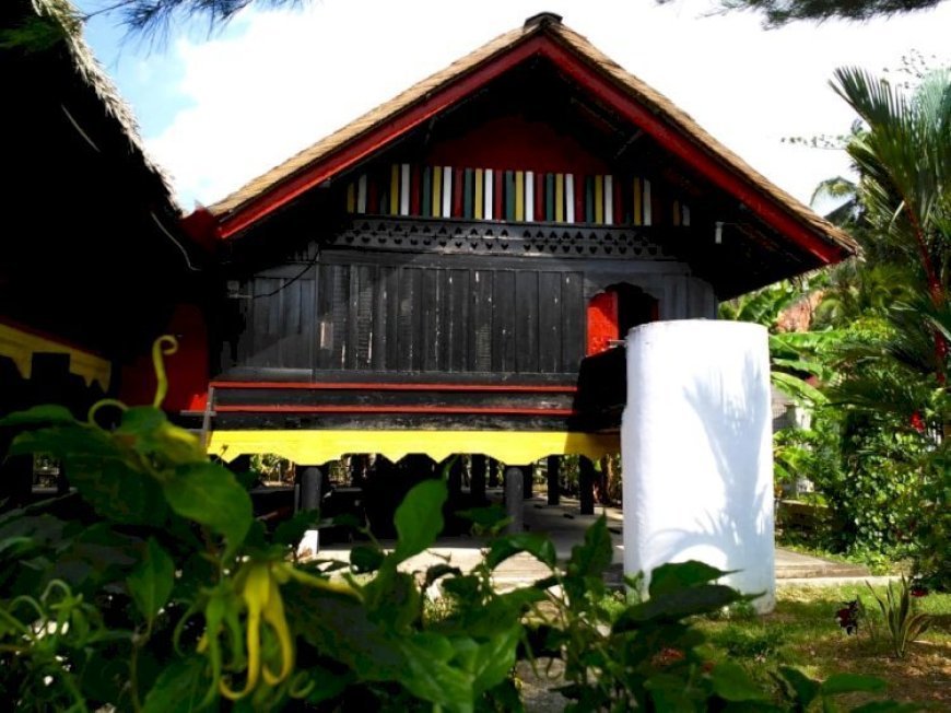 Famous Female Warrior Cut Nyak Dhien Museum