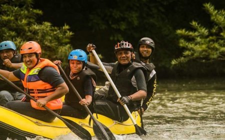Berbagi Keseruan di Jeram Krueng Aceh